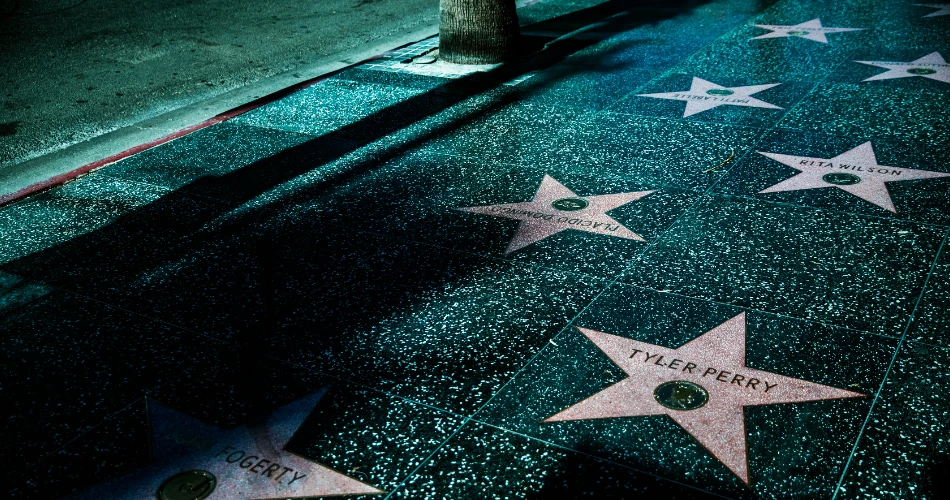 Iconic Attractions in the USA: From Legendary Stadiums to Must-See Landmarks