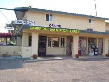 Cambridge Inn Motor Lodge 8